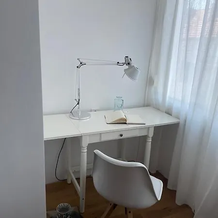 Maya Split